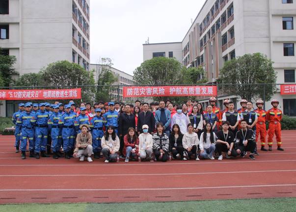 说明: edbf71055f9c1f245d416bb332e9c76